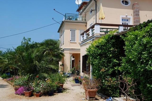 Bungalow Leo Savudrija Esterno foto