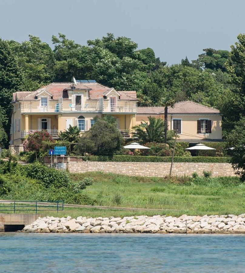 Bungalow Leo Savudrija Esterno foto